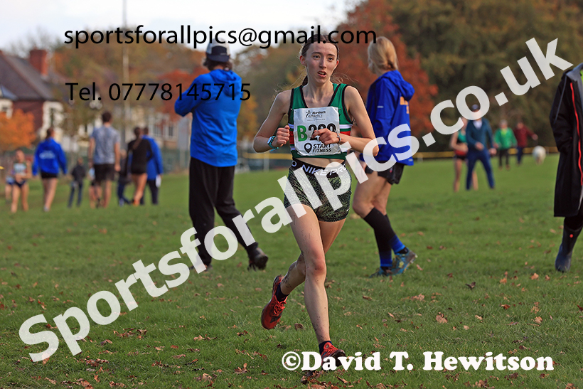 Senior women, 2024 Northern Cross Country Relays, Graves Park, Sheffield.   Photo: David T. Hewitson/Sports for All Pics